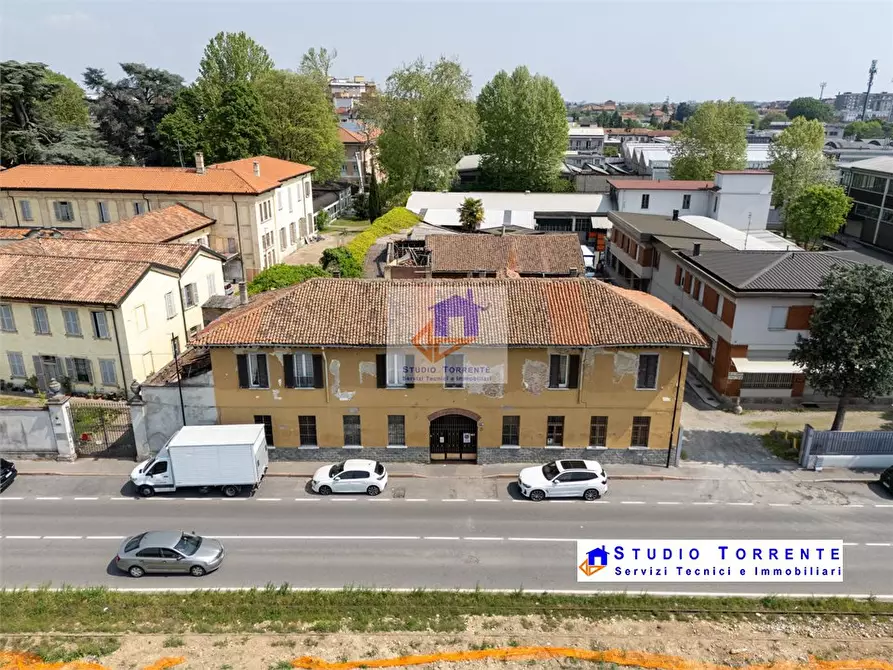 Immagine 1 di Villa in vendita  110 a Cormano