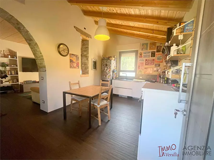Immagine 1 di Appartamento in vendita  a Massarosa