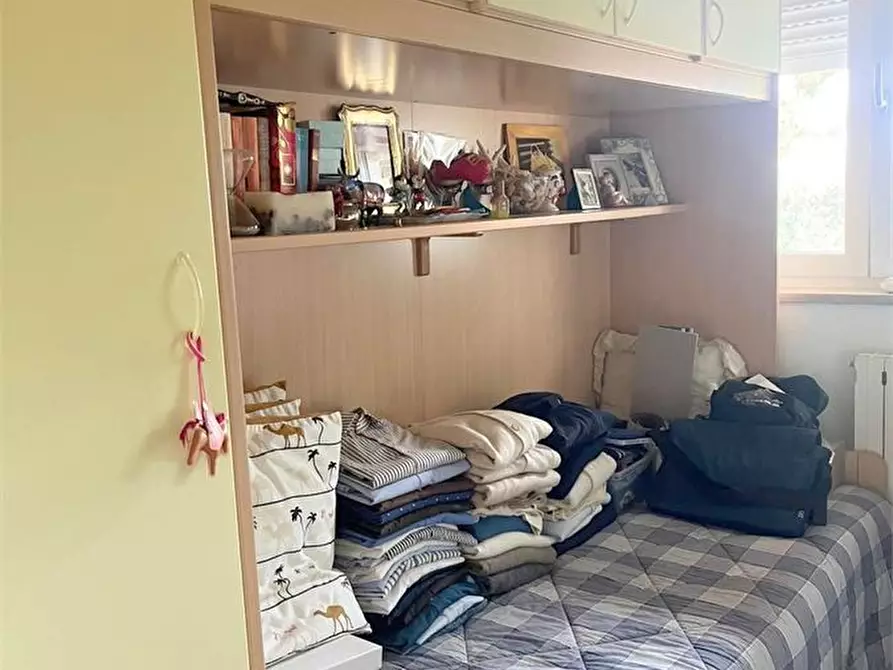 Immagine 9 di Villa in vendita  a Pietrasanta