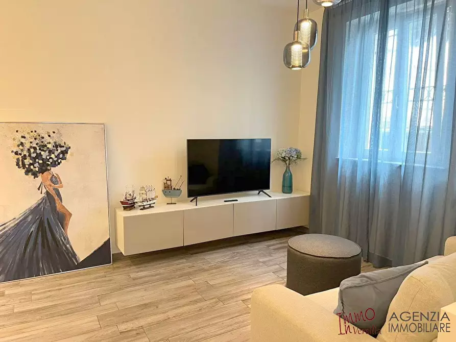 Immagine 8 di Villa in vendita  a Viareggio