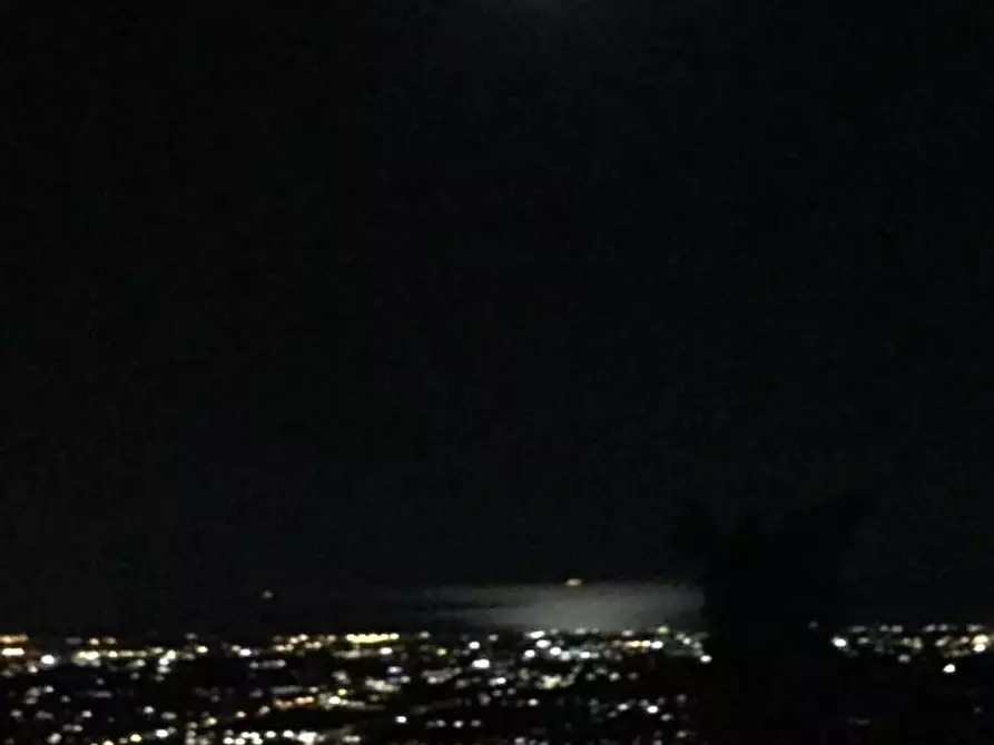 Immagine 7 di Villa in vendita  a Camaiore