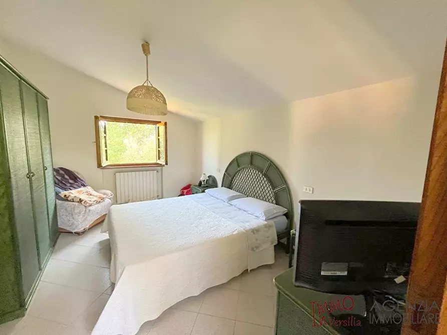 Immagine 9 di Villa in vendita  a Massarosa