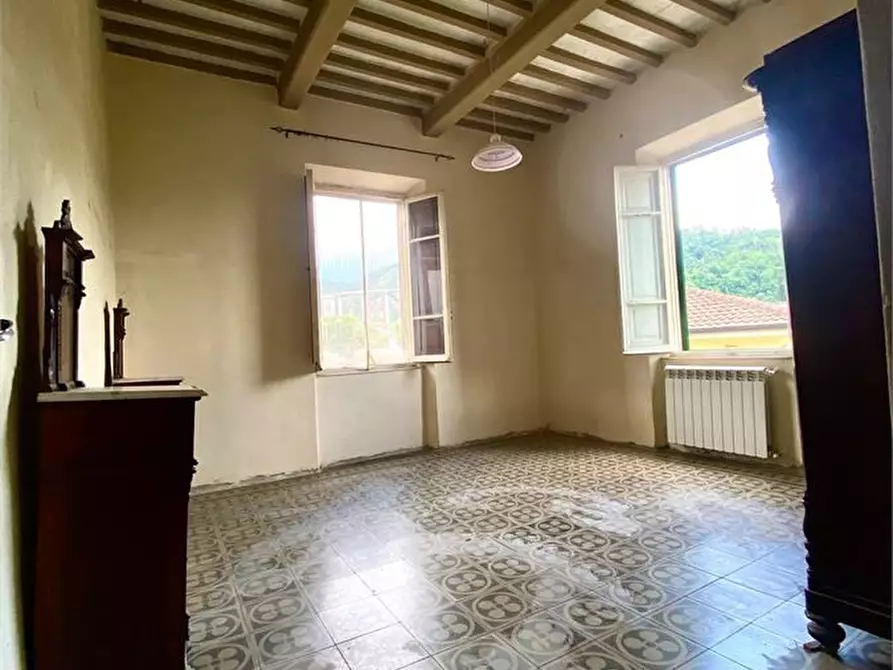 Immagine 5 di Villa in vendita  a Massarosa