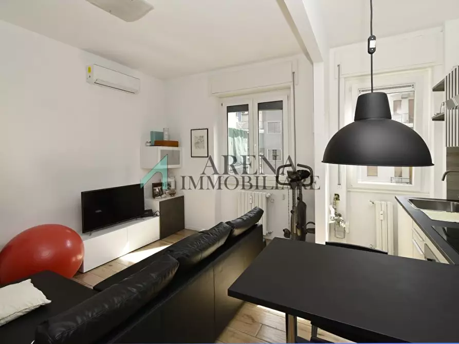 Immagine 2 di Appartamento in affitto  6 a Milano