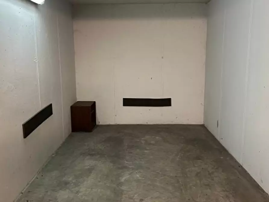 Immagine 6 di Garage in affitto  6 a Milano
