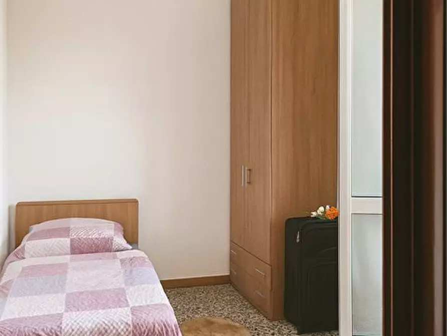Immagine 4 di Appartamento in affitto  37 a Milano