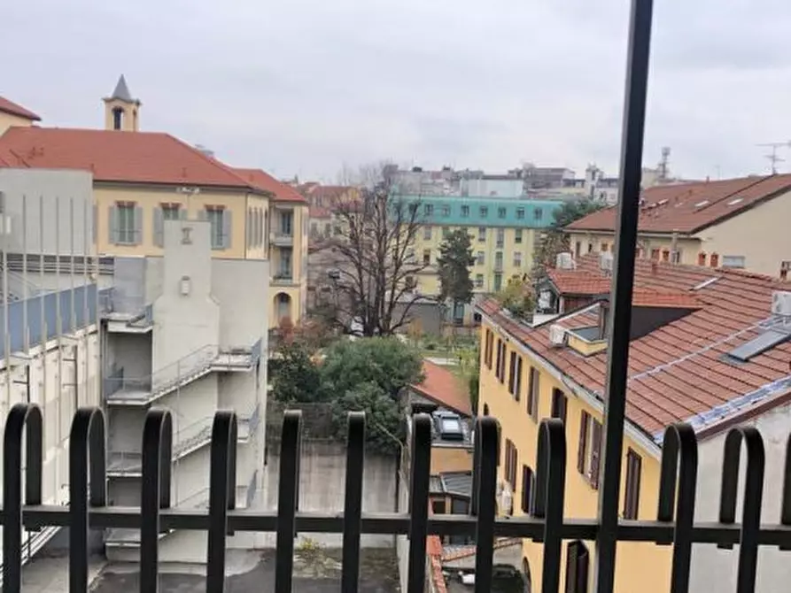 Immagine 9 di Appartamento in affitto  37 a Milano