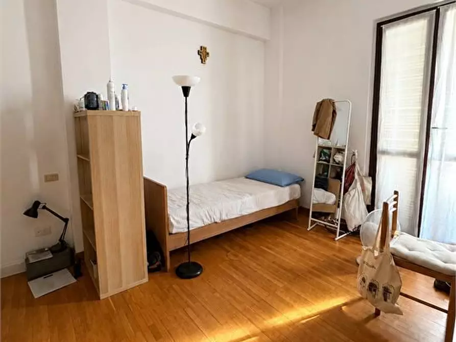 Immagine 10 di Appartamento in affitto  37 a Milano