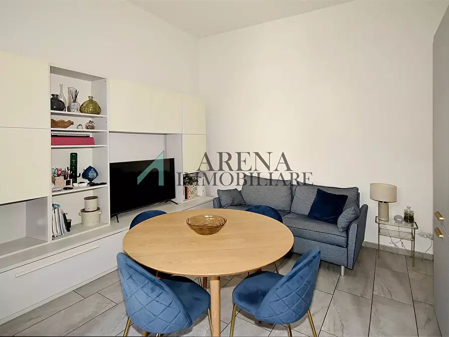 Immagine 4 di Appartamento in vendita  6 a Milano