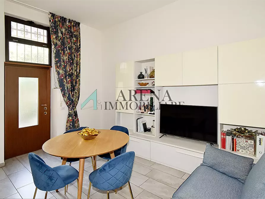 Immagine 3 di Appartamento in vendita  6 a Milano