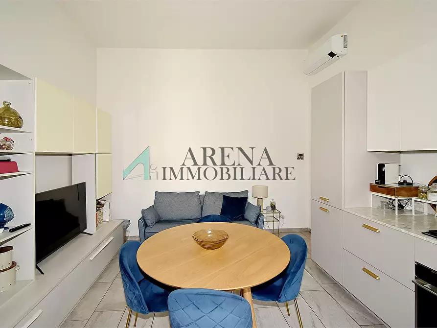 Immagine 6 di Appartamento in vendita  6 a Milano