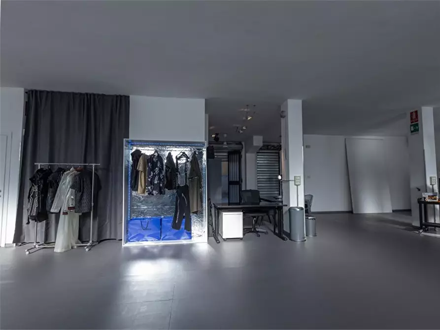 Immagine 7 di Appartamento in vendita  14 a Milano