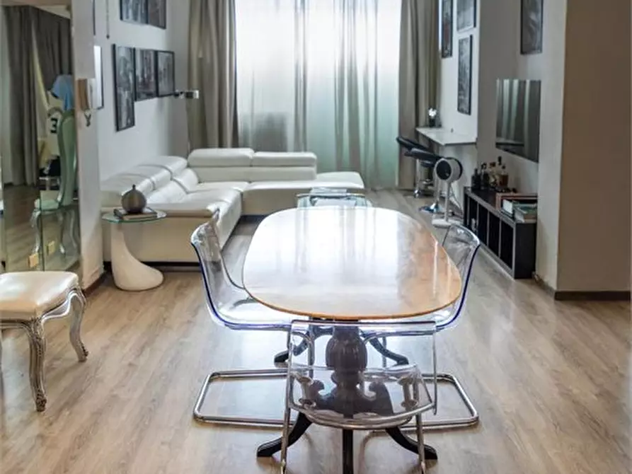 Immagine 2 di Appartamento in vendita  14 a Milano