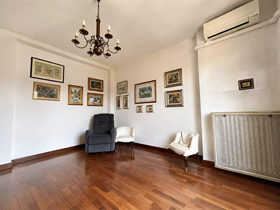 Immagine 2 di Appartamento in vendita  25 a Milano