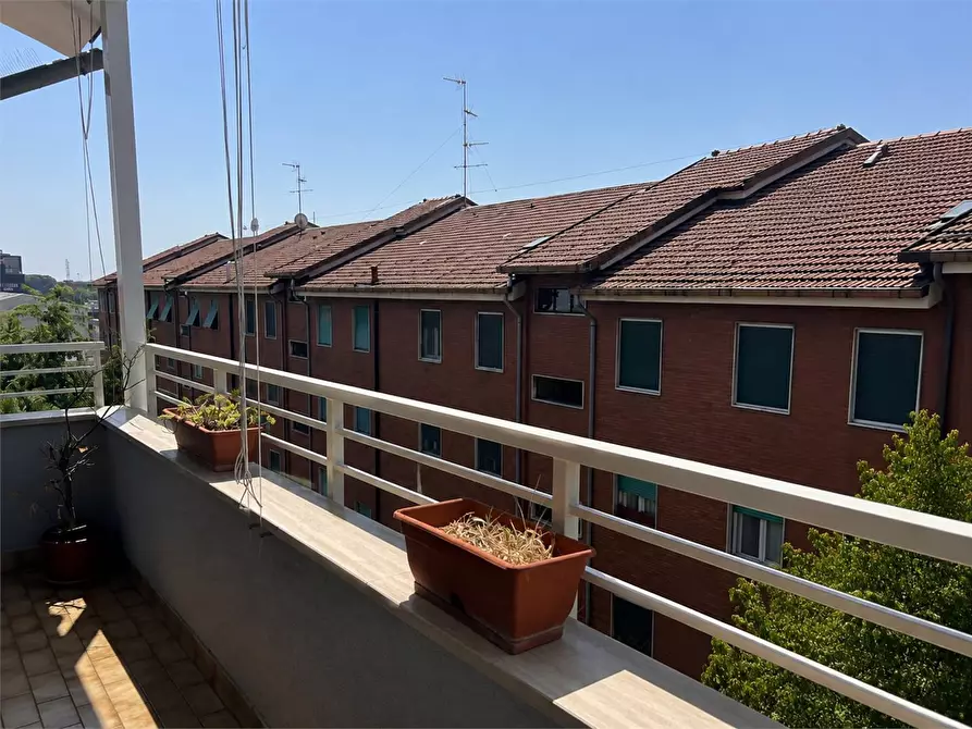 Immagine 8 di Appartamento in vendita  25 a Milano
