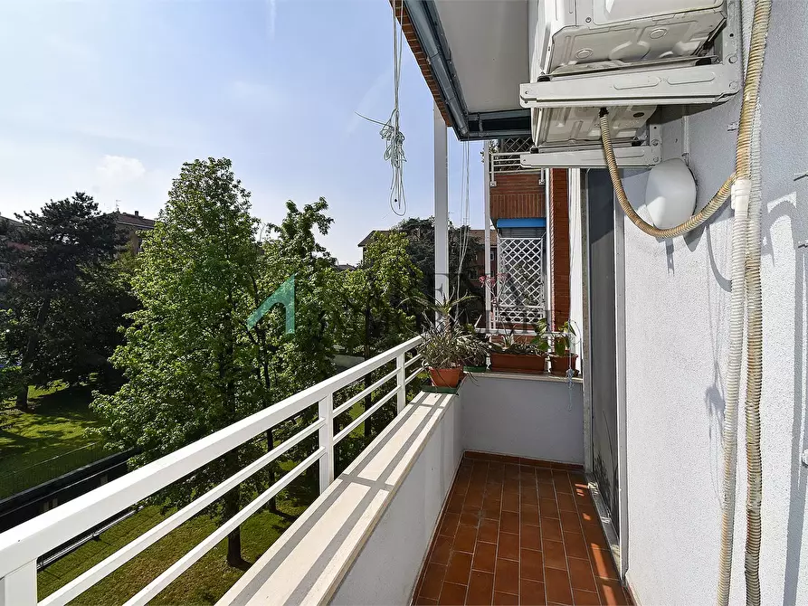 Immagine 10 di Appartamento in vendita  25 a Milano