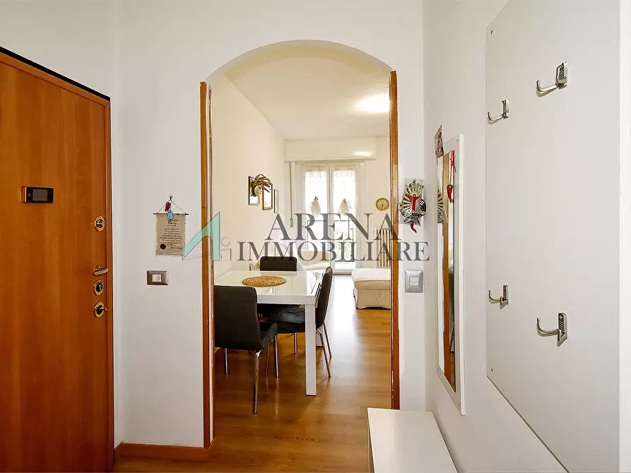 Immagine 8 di Appartamento in vendita  85 a Milano