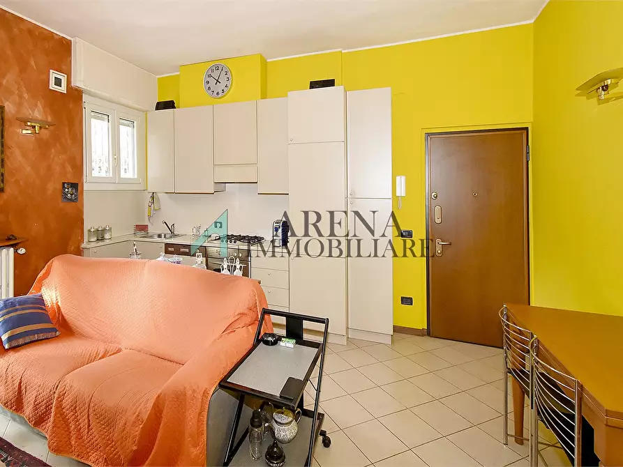Immagine 6 di Appartamento in vendita  10 a Milano
