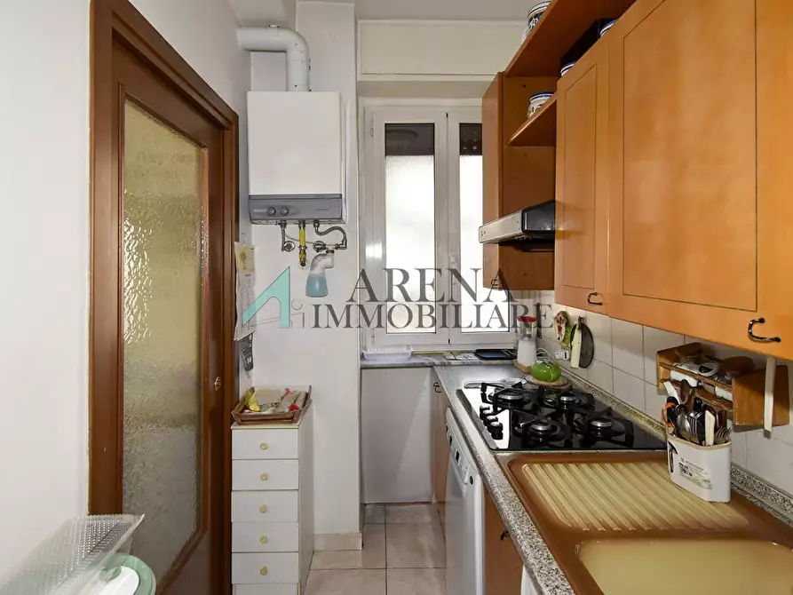 Immagine 8 di Appartamento in vendita  5 a Milano