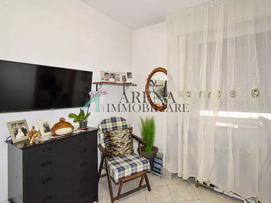 Immagine 10 di Appartamento in vendita  5 a Milano