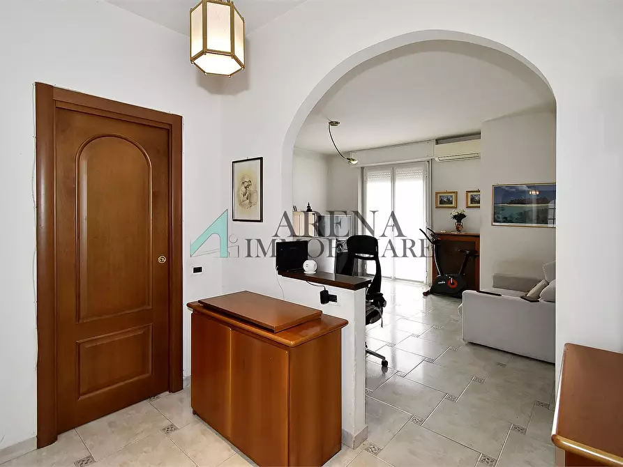 Immagine 1 di Appartamento in vendita  16 a Milano