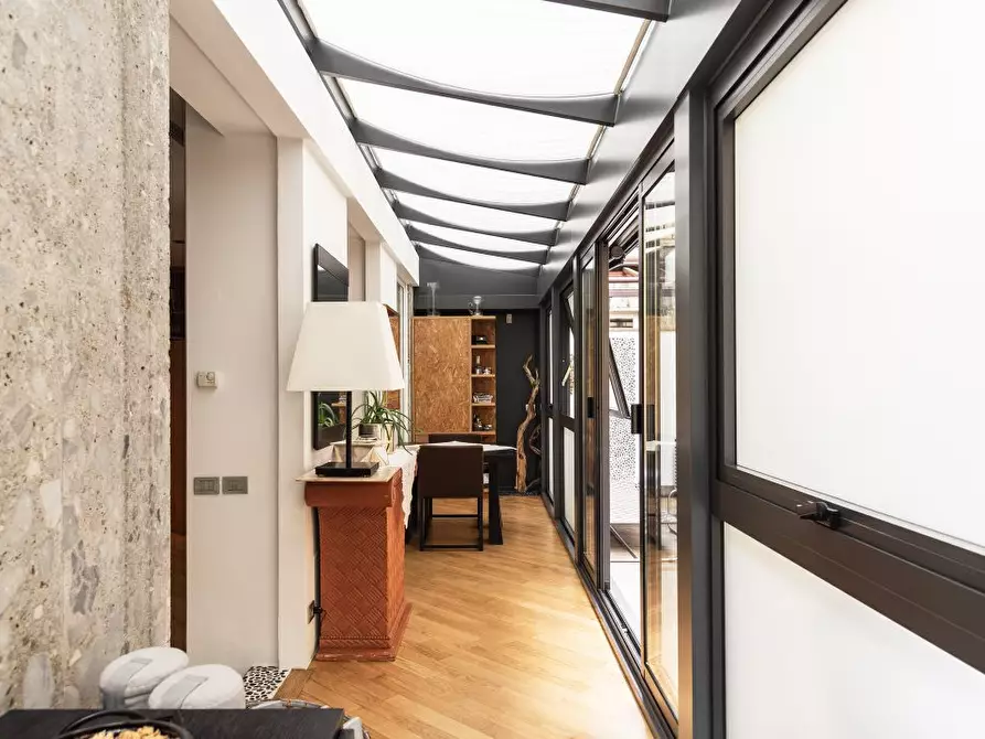 Immagine 9 di Appartamento in vendita  a Milano