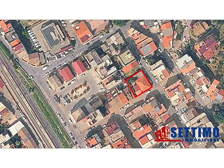 Immagine 2 di Villa in vendita  14 a Santa Teresa Di Riva