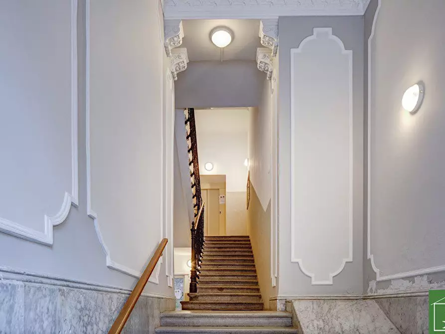 Immagine 4 di Appartamento in vendita  7 a Trieste