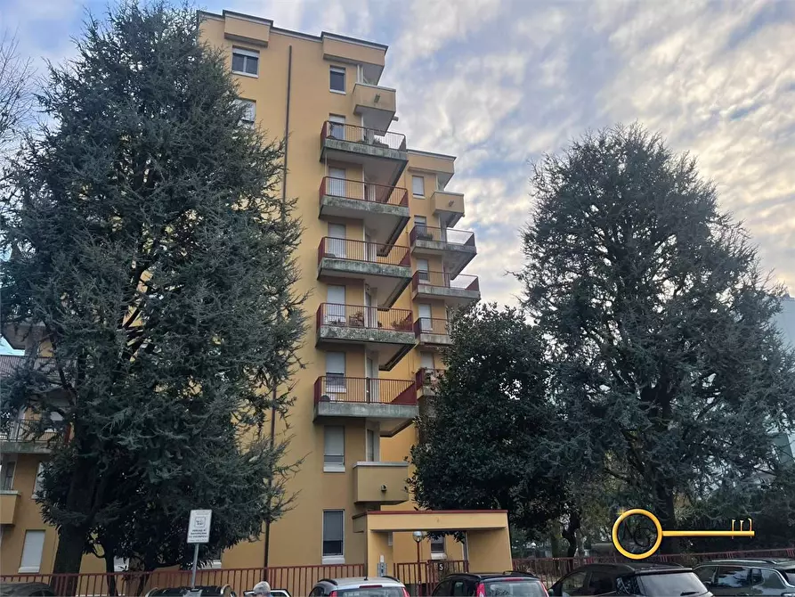 Immagine 2 di Appartamento in vendita  5 a Pioltello