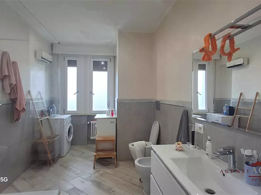 Immagine 8 di Appartamento in vendita  20 a Bordighera