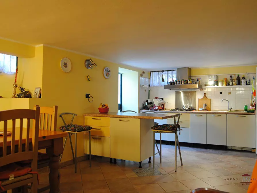 Immagine 9 di Casa indipendente in vendita  a Bordighera