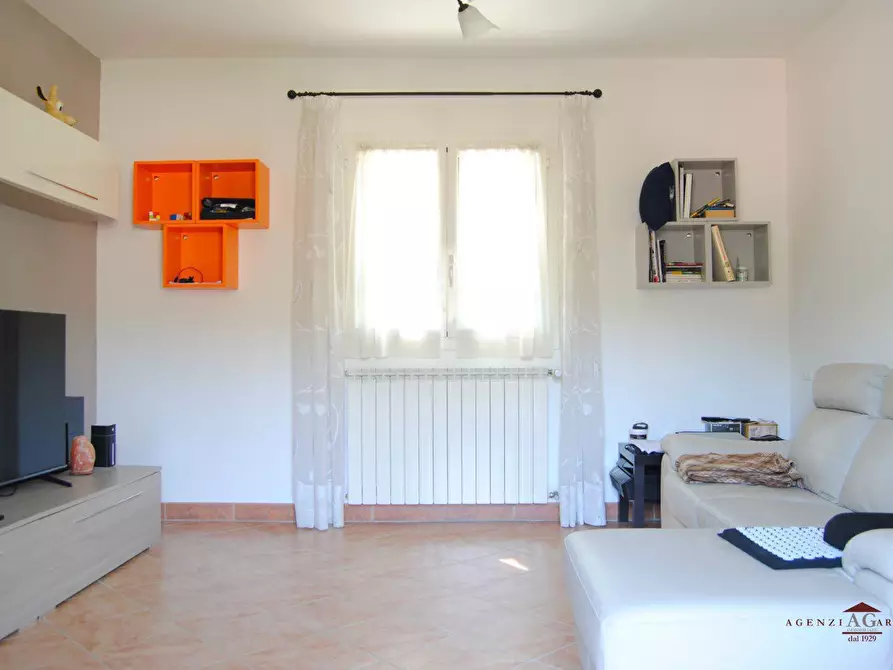 Immagine 8 di Villa in vendita  a Dolceacqua