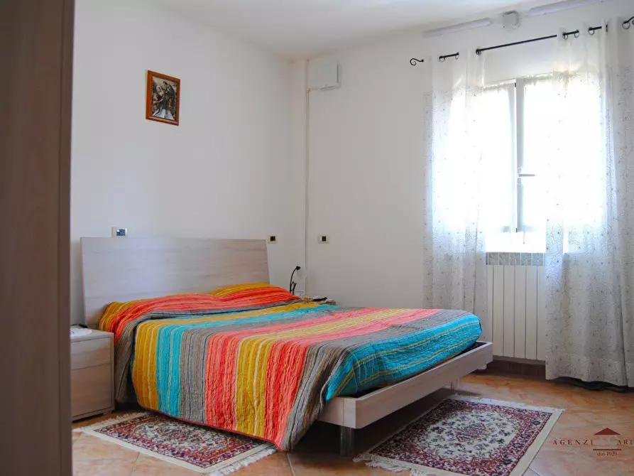 Immagine 6 di Villa in vendita  a Dolceacqua
