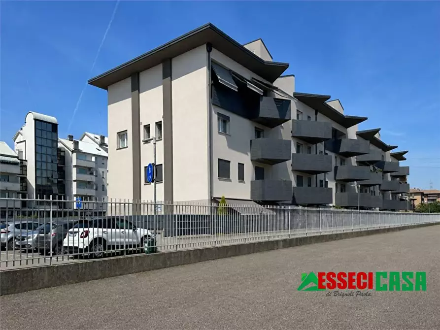 Immagine 1 di Appartamento in vendita  a Treviglio