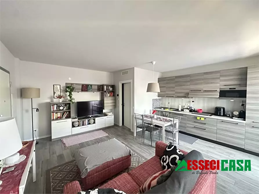 Immagine 3 di Appartamento in vendita  a Treviglio