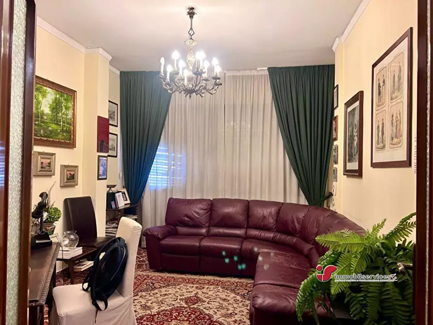 Immagine 4 di Appartamento in vendita  a Palermo