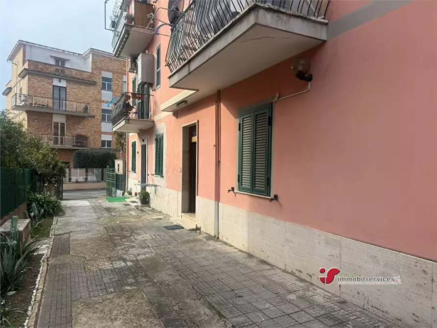 Immagine 2 di Appartamento in vendita  a Roma
