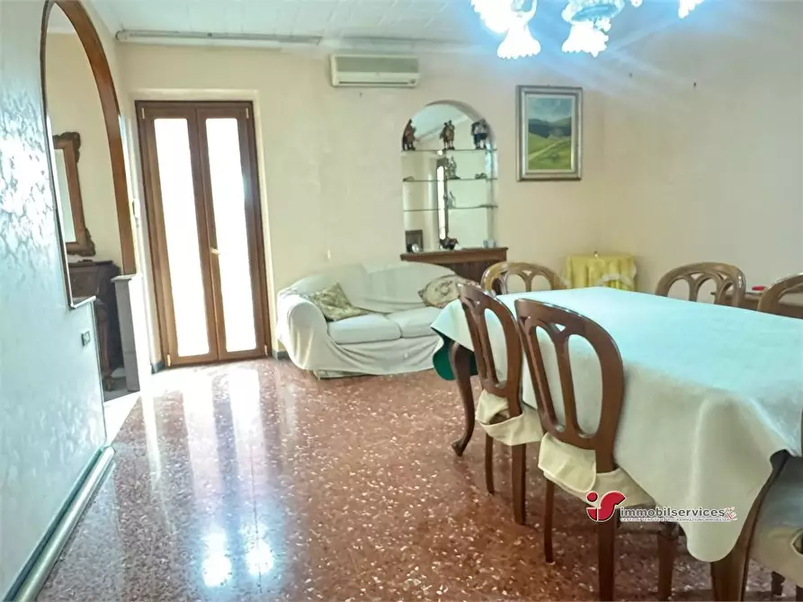 Immagine 4 di Appartamento in vendita  a Roma