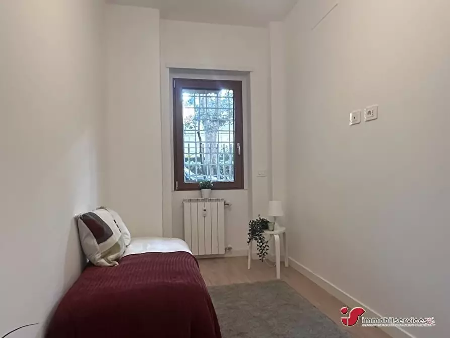 Immagine 5 di Appartamento in vendita  a Roma