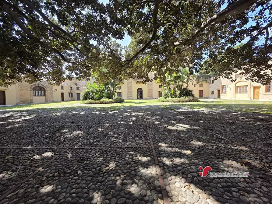 Immagine 1 di Villa in vendita  9 a Palermo