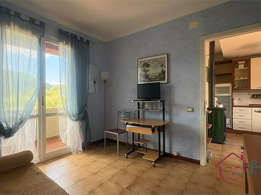 Immagine 8 di Appartamento in vendita  16 a Casanova Lerrone