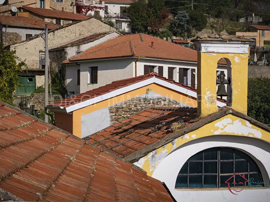 Immagine 2 di Casa semindipendente in vendita  a Onzo