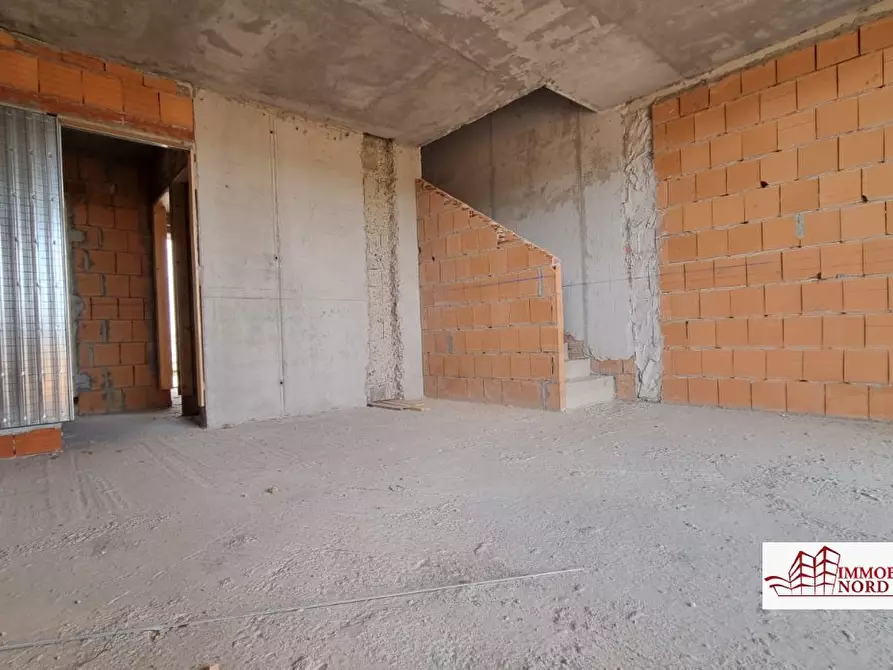 Immagine 3 di Villa in vendita  a Abbiategrasso