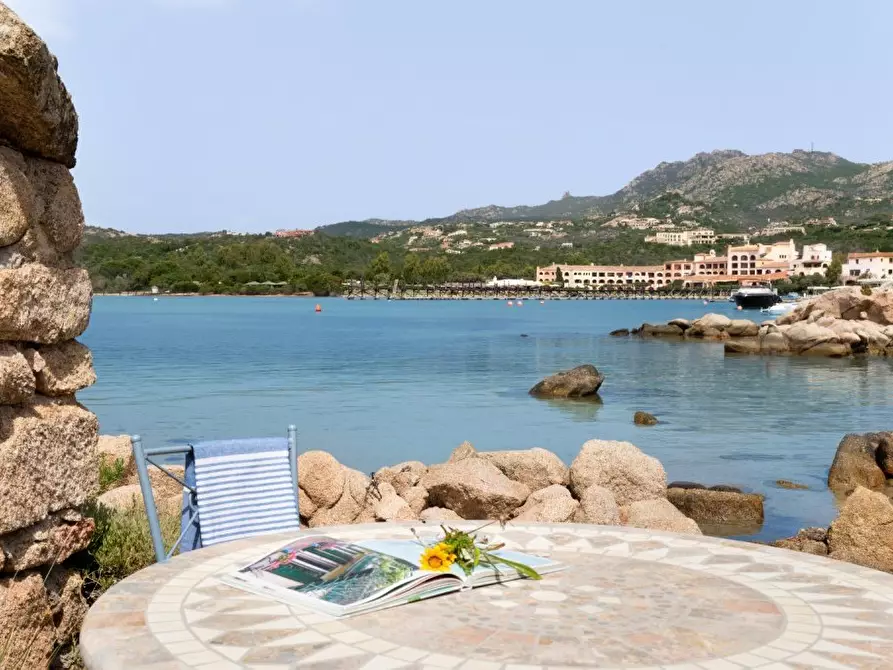 Immagine 1 di Villa in affitto  a Arzachena
