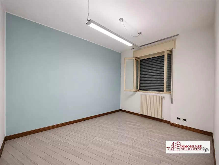 Immagine 9 di Ufficio in affitto  37 a Pogliano Milanese