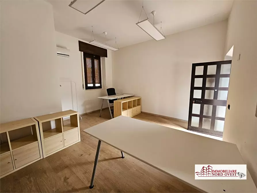 Immagine 1 di Ufficio in affitto  a Sedriano