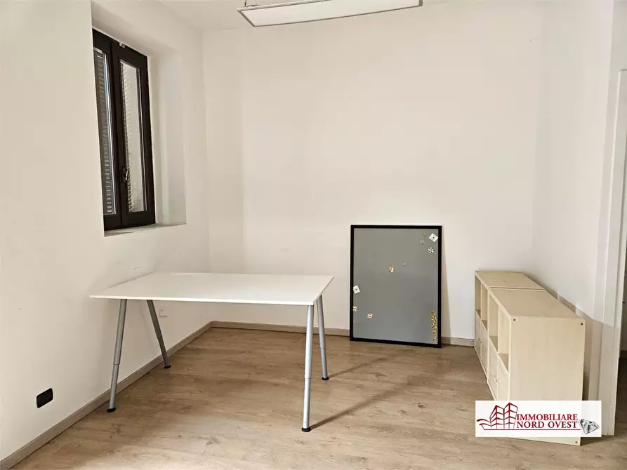 Immagine 2 di Ufficio in affitto  a Sedriano