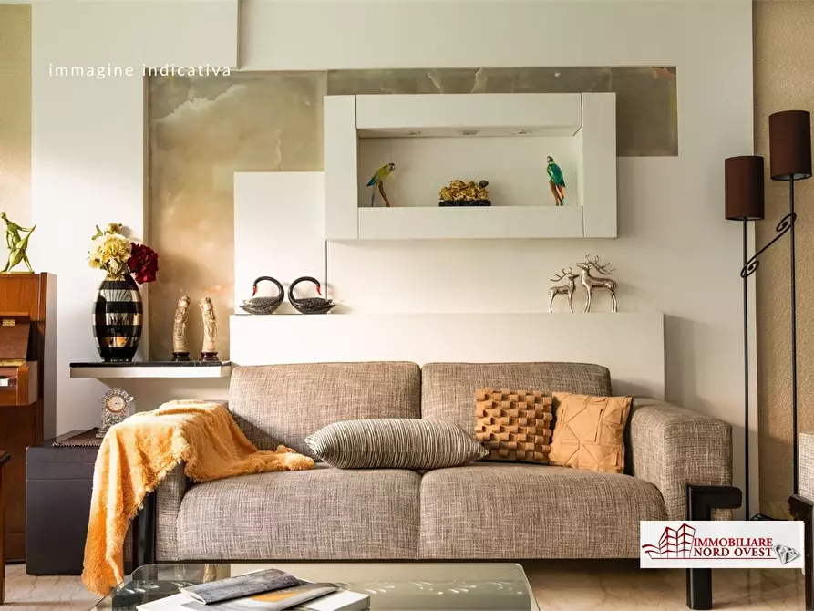 Immagine 10 di Appartamento in vendita  snc a Milano