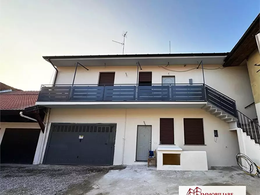 Immagine 1 di Appartamento in vendita  snc a Vittuone