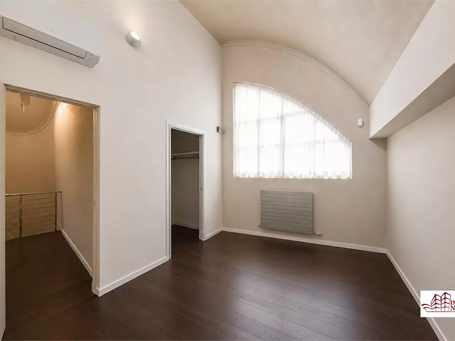 Immagine 8 di Appartamento in vendita  snc a Milano